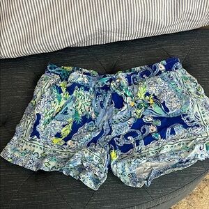 Blue Patterned Lilly Pulitzer  Women’s Drawstring Shorts small
